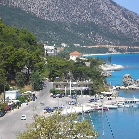 Melina Apartment Poros  Extérieur photo